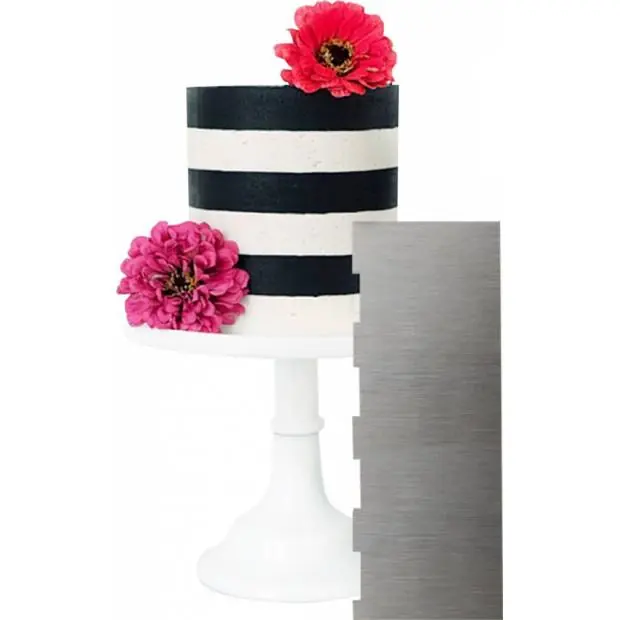Stěrka na okraje dortů large Stripes 23x9cm Jen Po Omezenou Doba
